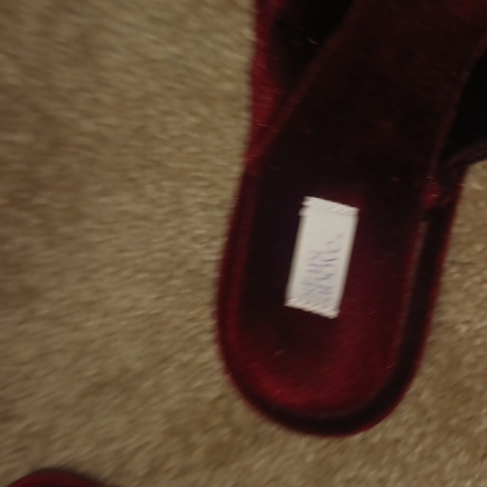 Slippers - Picture 2 of 2